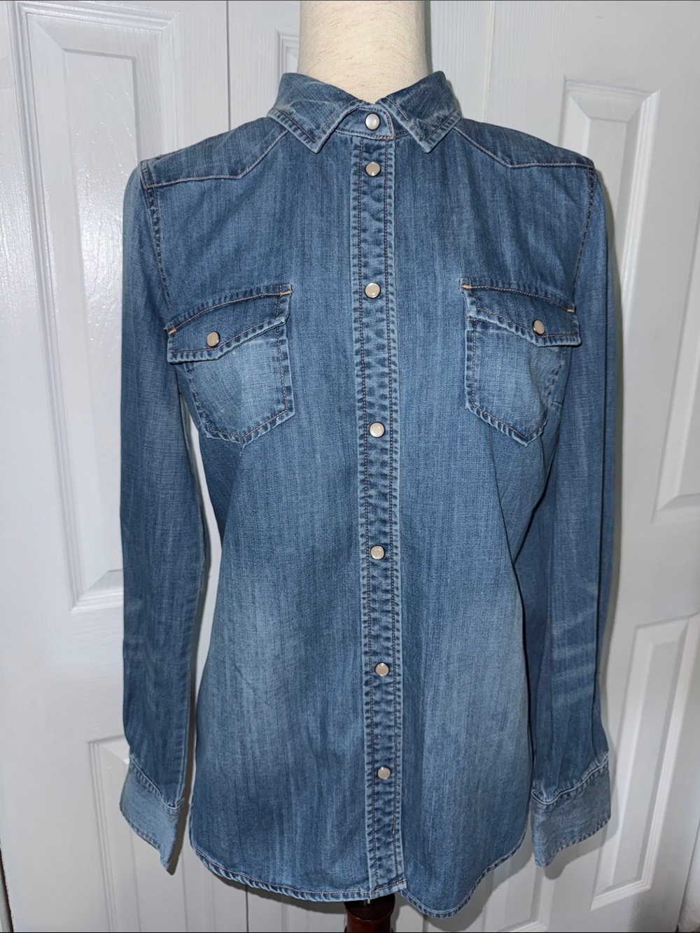 J. Crew Women's Western chambray shirt Sz M
